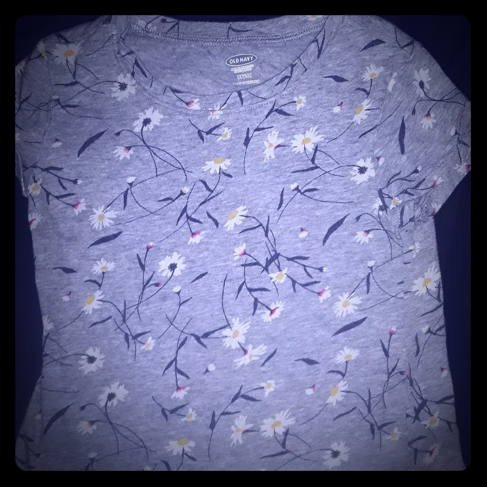 Girl old navy shirt
